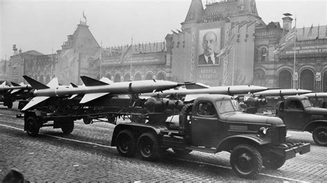  Le Début de la Guerre Froide; La Course aux armements nucléaires et l'implication du Général Nikolaï Bulganin